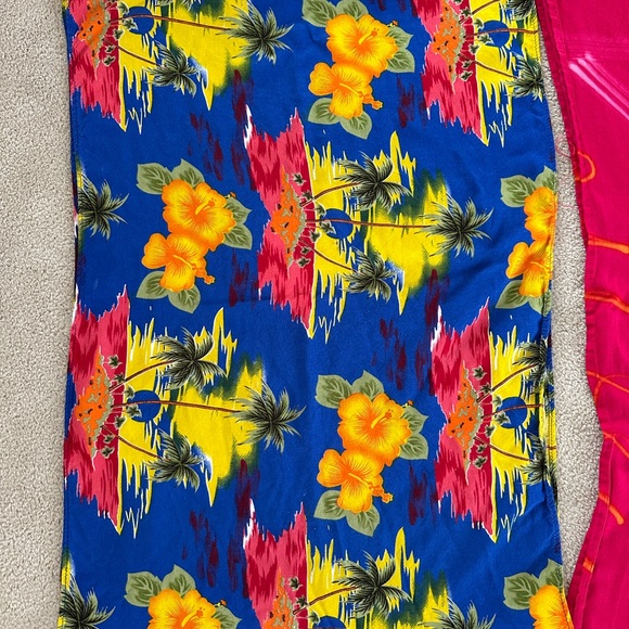 Beach sarongs - Picture 2 of 5